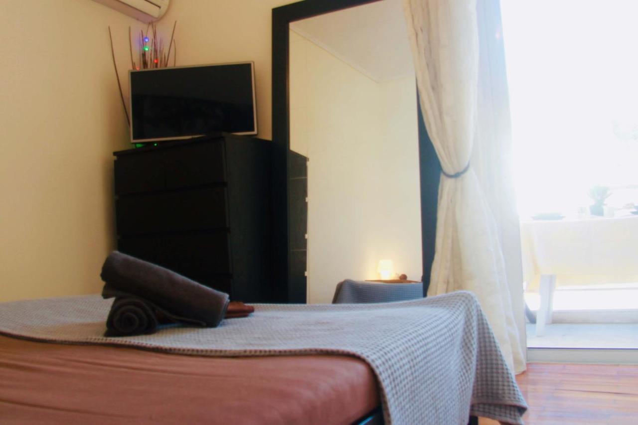 Penthouse With Sea View Apartman Athén Kültér fotó